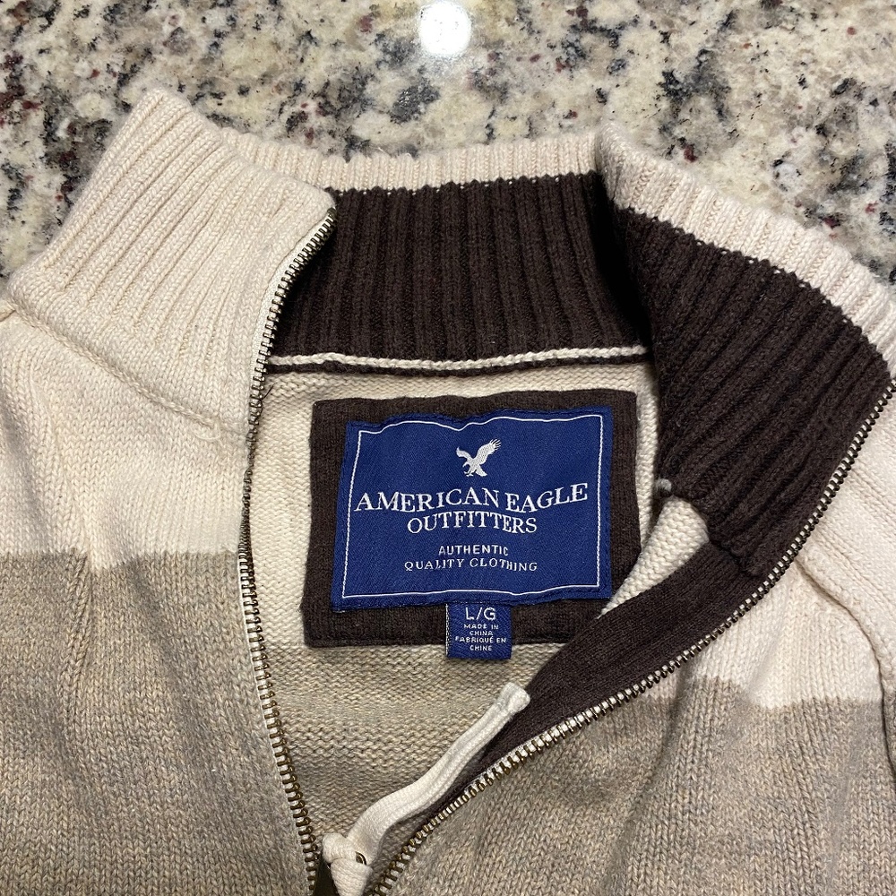 American Eagle Sweater